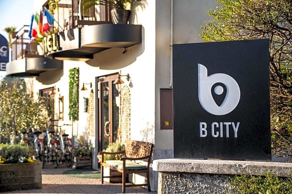 B City Hotel