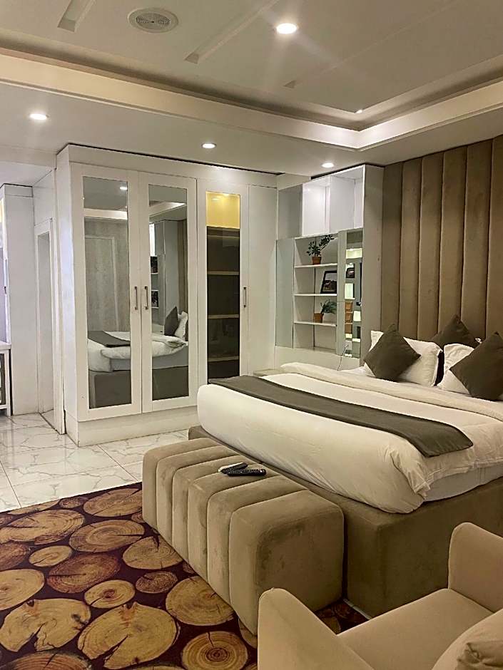 The Palms Hotel By Laterre
