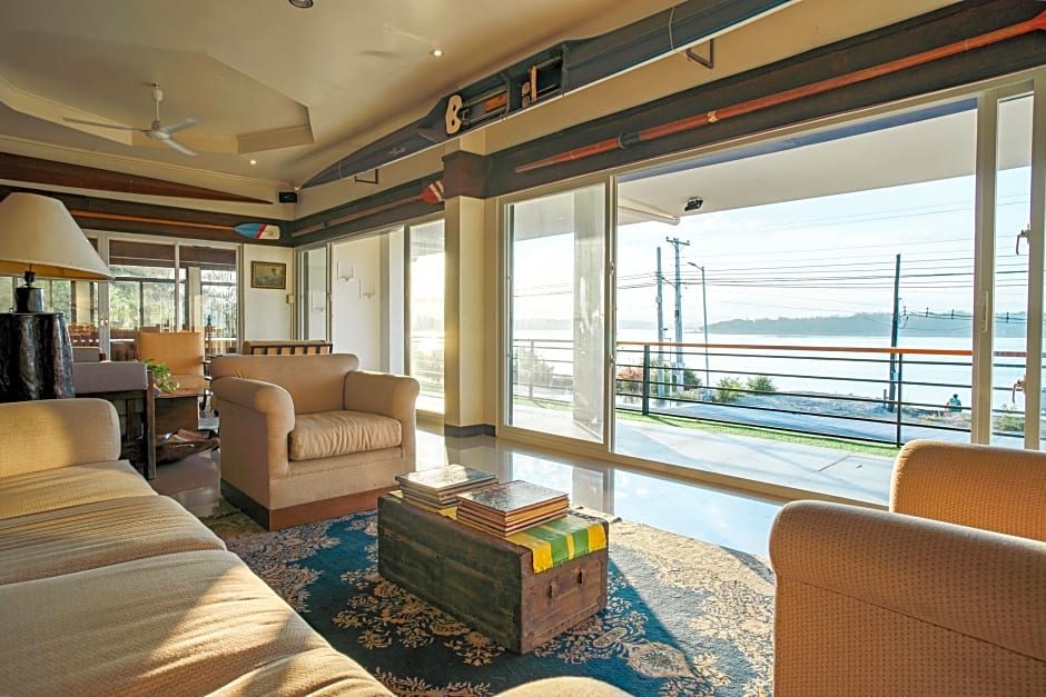 Veranda Suites and Restaurant