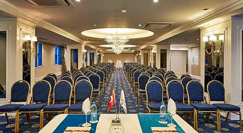 DoubleTree By Hilton Hotel Izmir - Alsancak
