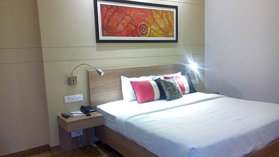 Hotel K.C. Cross Road