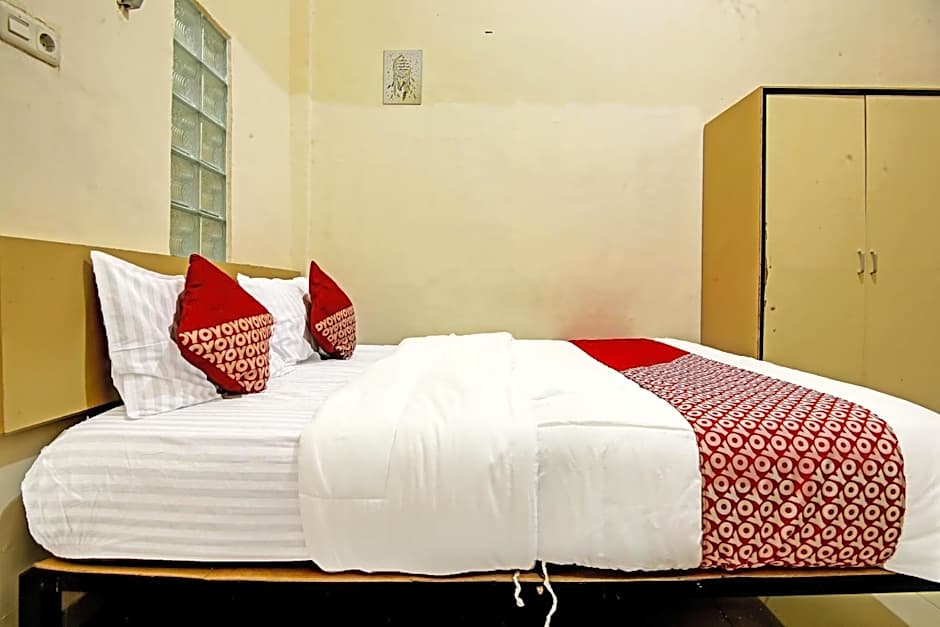 OYO Life 91268 Homestay Bu Erma Syariah