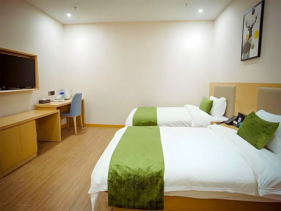 GreenTree Inn Express Nantong Development Zone Guibiyuan