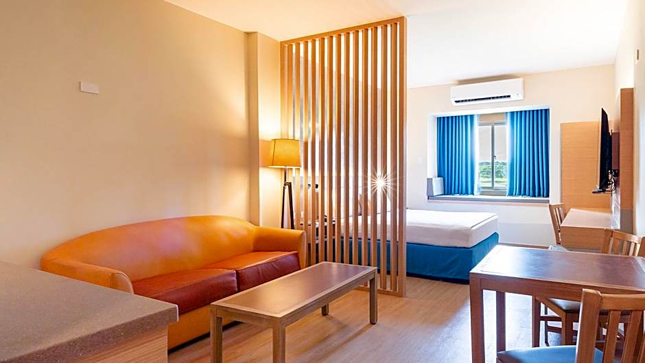 Microtel By Wyndham Eagle Ridge