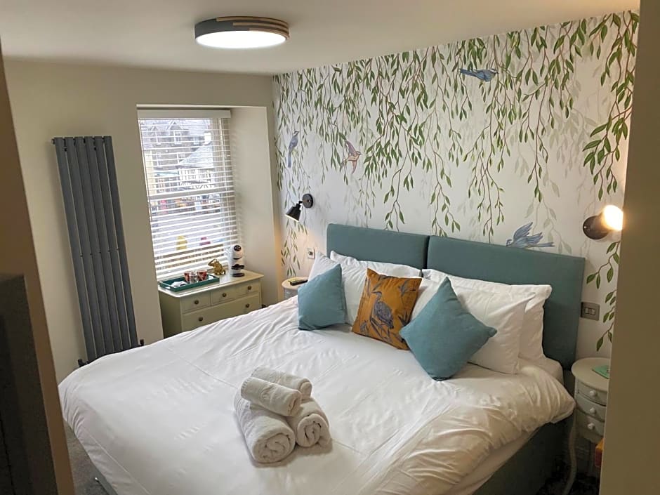 The Hive at Poppi-Red