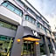 V1  Boutique Hotel
