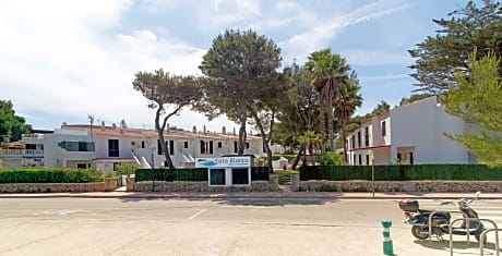 Cala Blanca Apartamentos