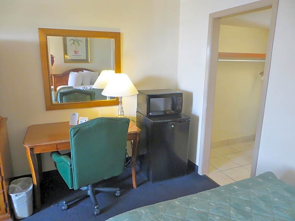 Days Inn by Wyndham Orlando Airport Florida Mall – Orlando, FL
