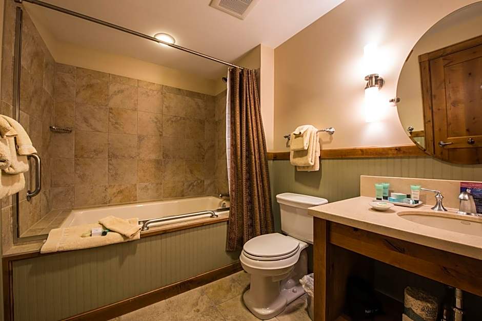 The Lodge at Mountaineer Square