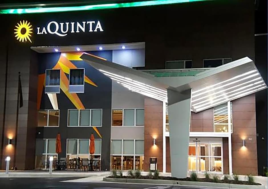 La Quinta Inn & Suites by Wyndham Perry