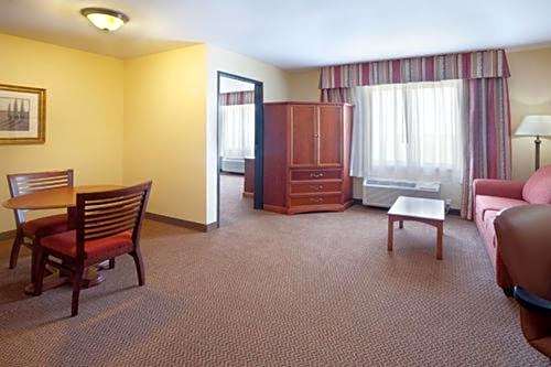 Holiday Inn Express Hotel & Suites Laredo-Event Center Area By IHG