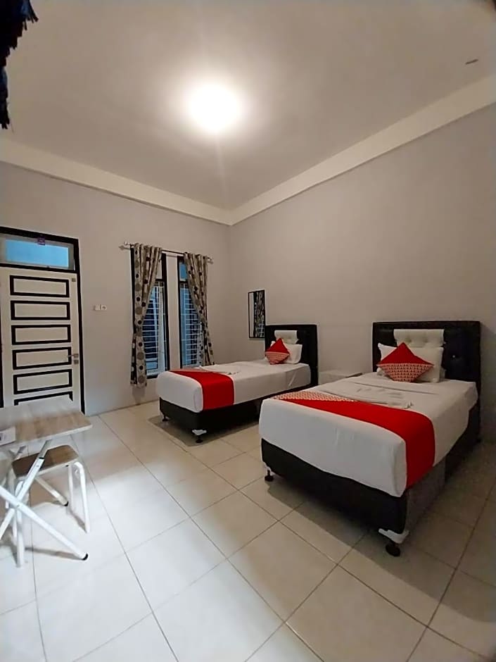 Dnaiko Syariah Hotel