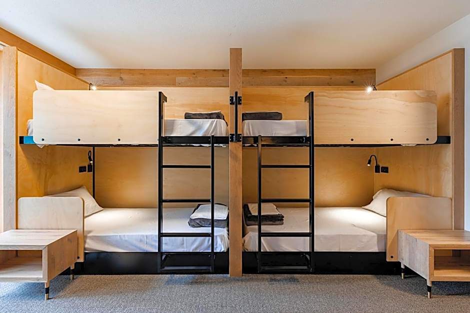 Bunk Surfers Paradise