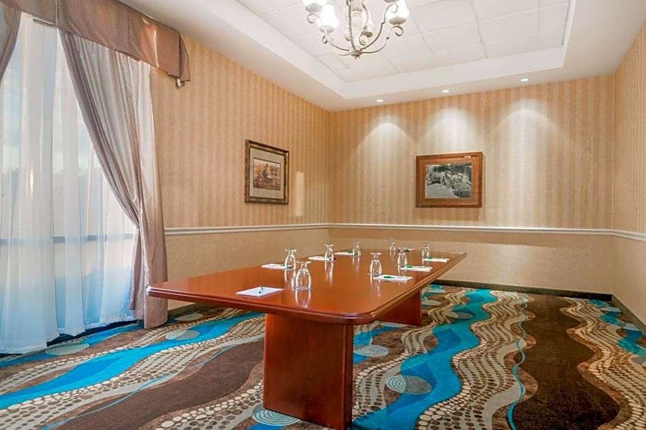 Wyndham Garden Wichita Downtown
