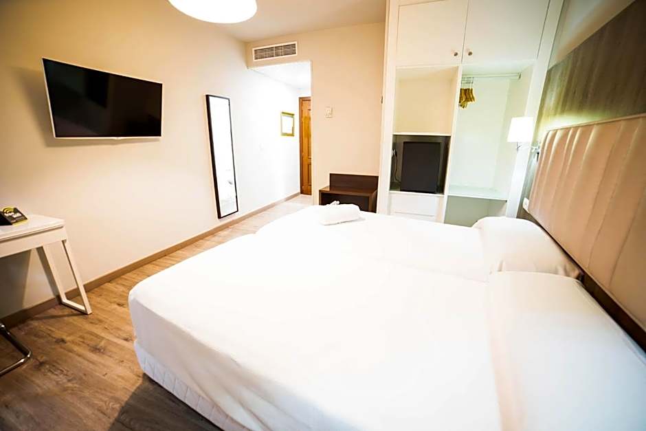 Hotel Sercotel Doña Carmela