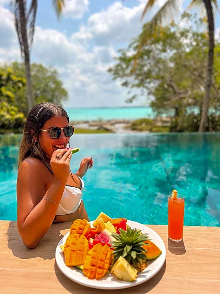 Azulea Bacalar Hotel & Spa - Lagoon Front