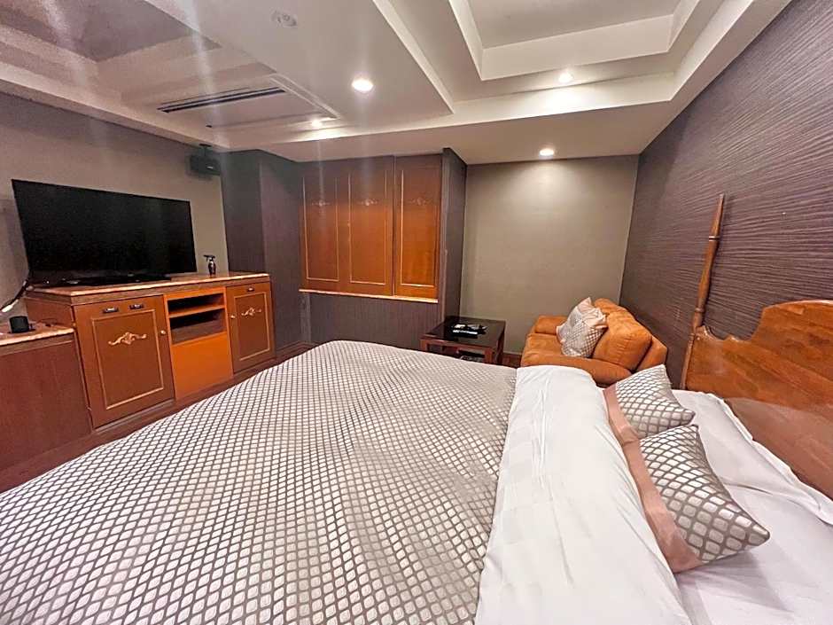 Hotel Crystal Gate Nagoya - Couple Hotel