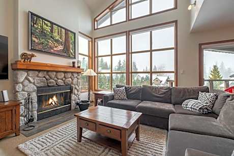 Blackcomb Greens by Outpost Whistler