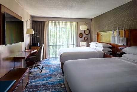 Guest Room with two Queen beds and river view