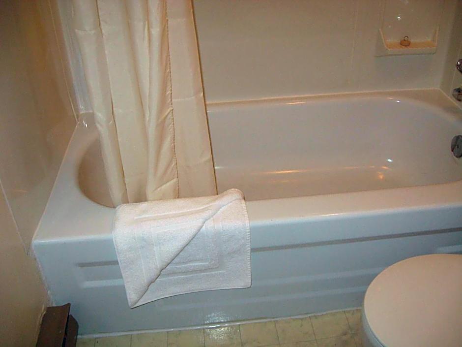 Pals Motel and RV Park