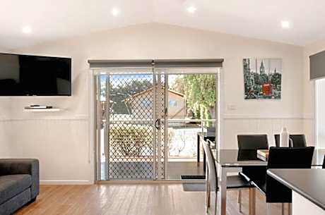 Deluxe Two-Bedroom Villa