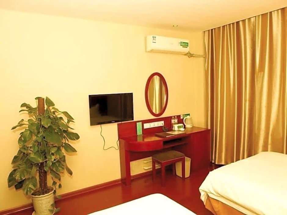 Greentree Inn Jinan Pingyin Express