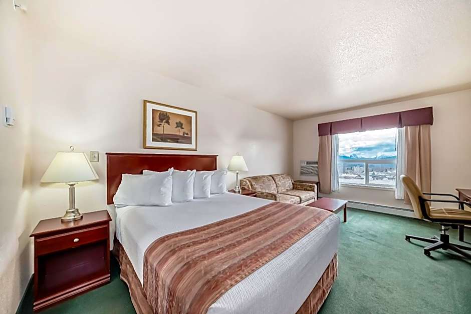 Grande Cache Inn & Suites