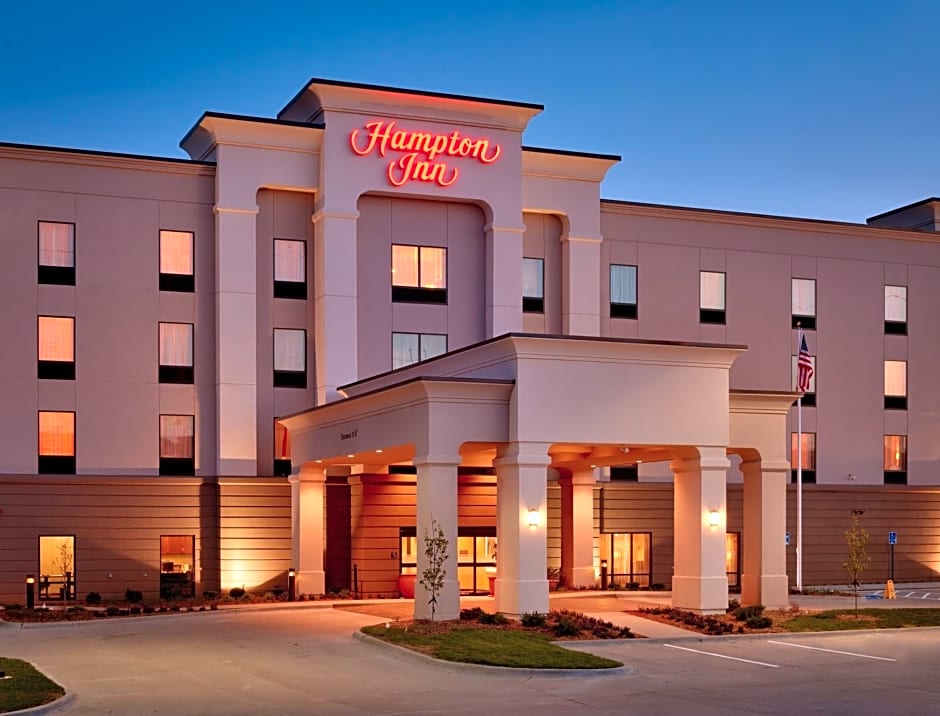 Hampton Inn Omaha/West Dodge Road, Old Mill