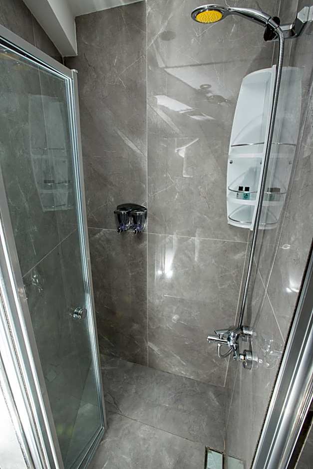 Atlantis Royal Hotel