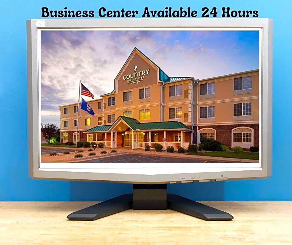 Country Inn & Suites by Radisson, Big Rapids, MI