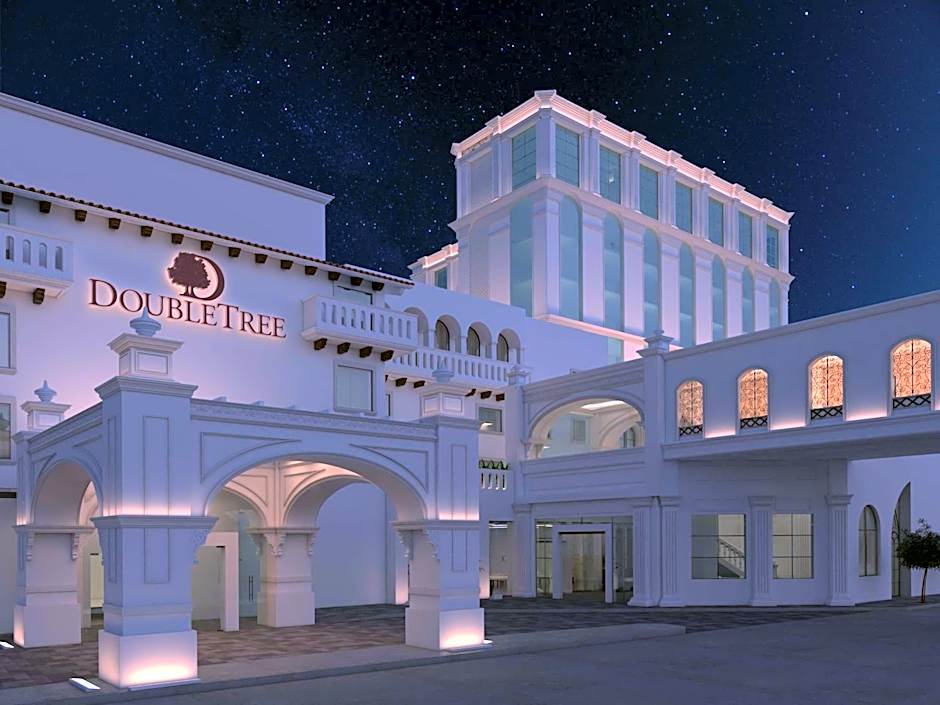 Photo 1 of 50 of DoubleTree by Hilton Toluca