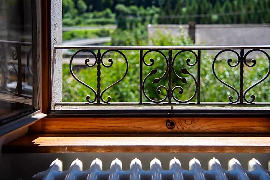 Hotel Des Alpes - Restaurant & Pizzeria