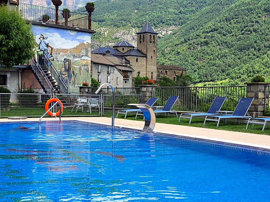 Hotel Villa de Torla