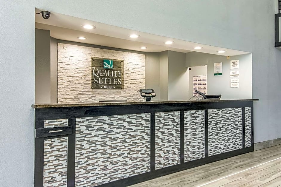 Quality Suites Maumelle - Little Rock NW