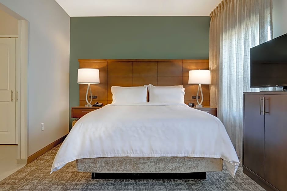 Staybridge Suites - Overland Park - Kansas City S, an IHG Hotel