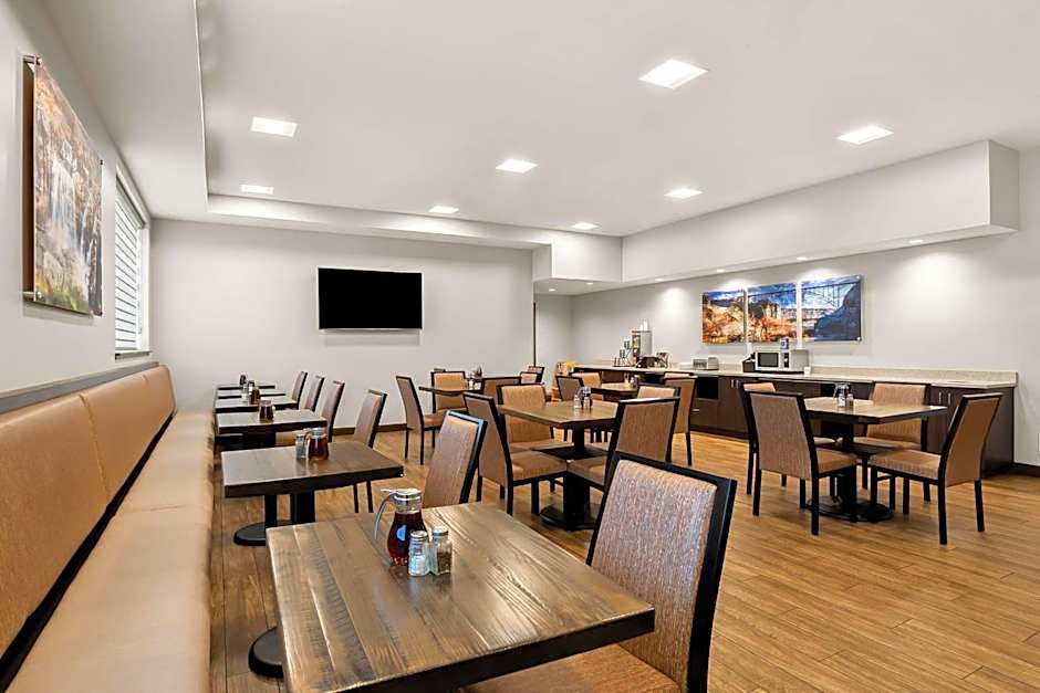 Best Western Sawtooth Inn And Suites