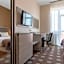 Ambassador Plaza Hotel