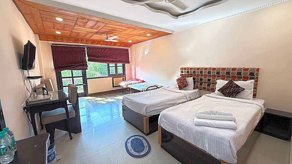 Photo 1 of 6 of Executive 1 Twin Bed