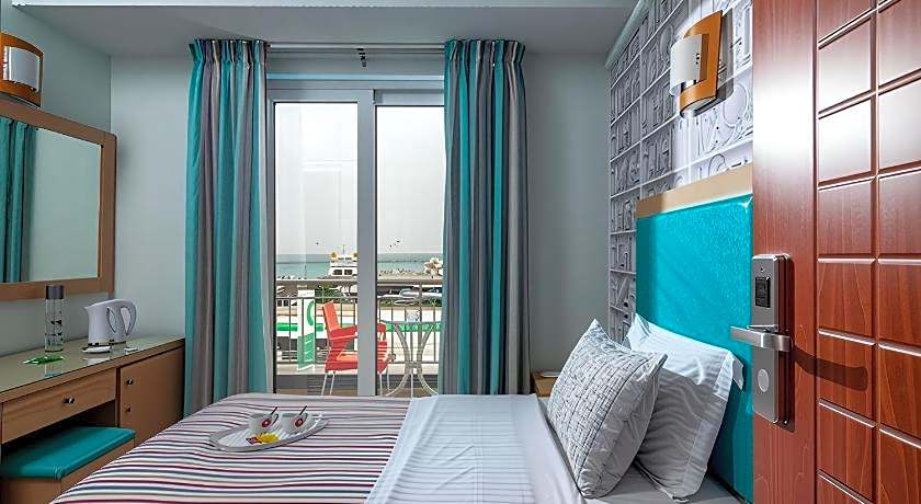 City Life Port Hotel 