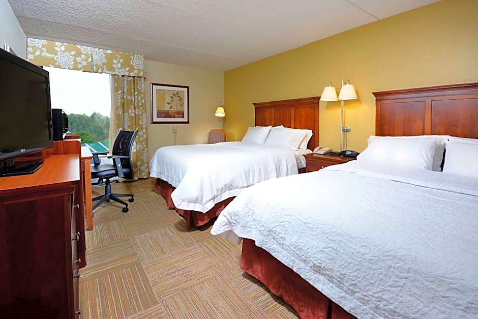 Hampton Inn By Hilton Raleigh-Capital Blvd. North
