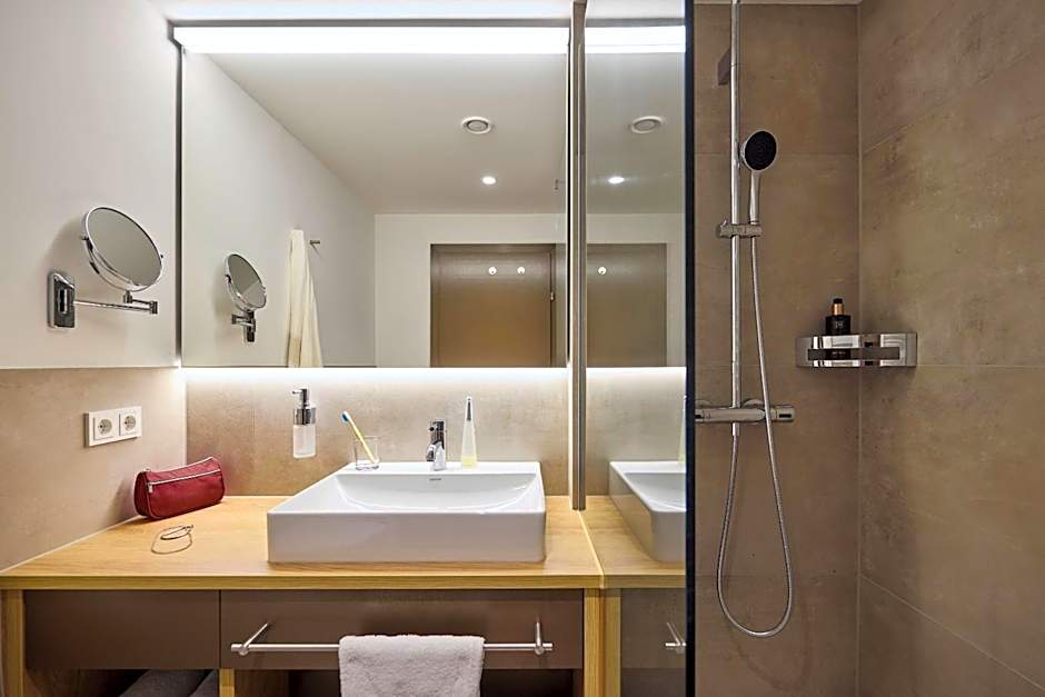 ROBINSON ALPENROSE Zürs