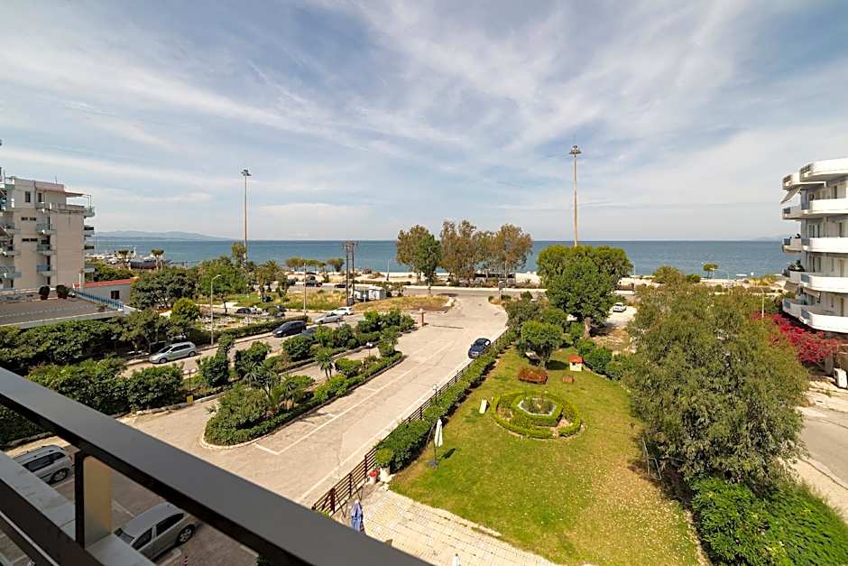 Delfini Hotel Patras