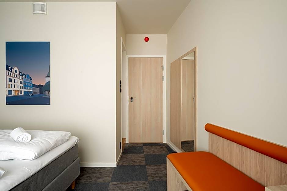 BREEZE Hotel Victoria - Self-Service