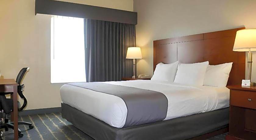 Best Western Fostoria Inn & Suites
