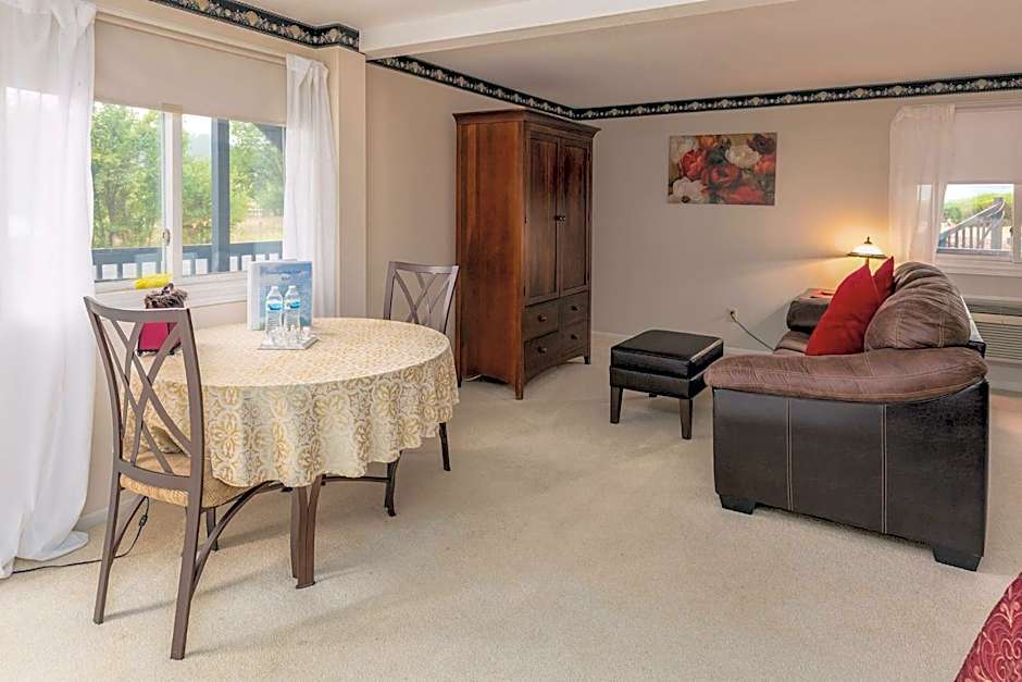 Sweetgrass Inn Bed & Breakfast