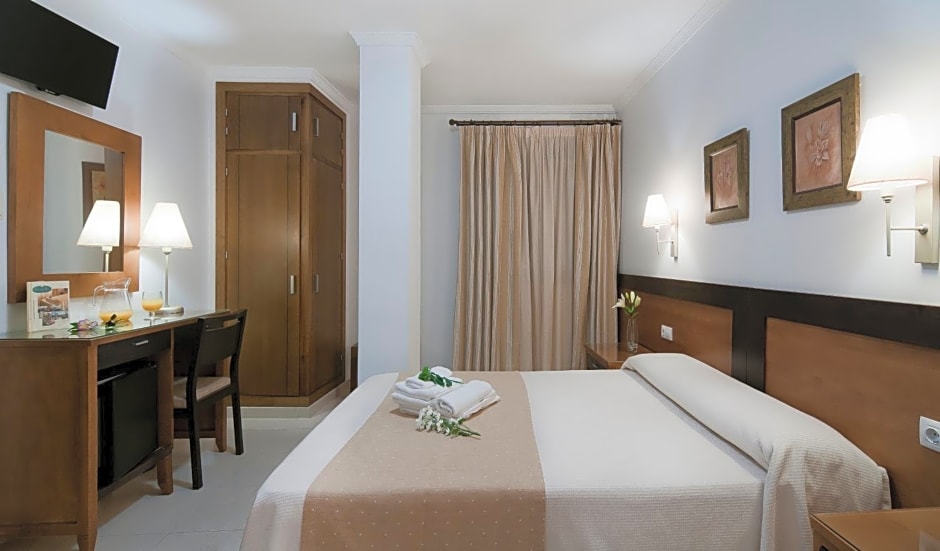 Hotel Restaurante Blanco y Verde