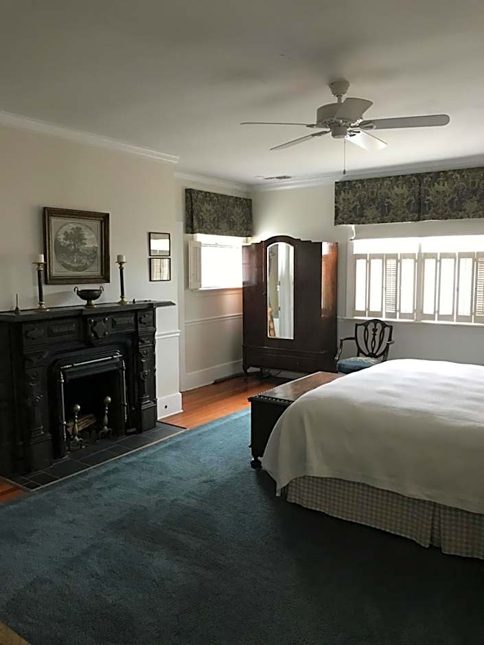 Springwood Inn