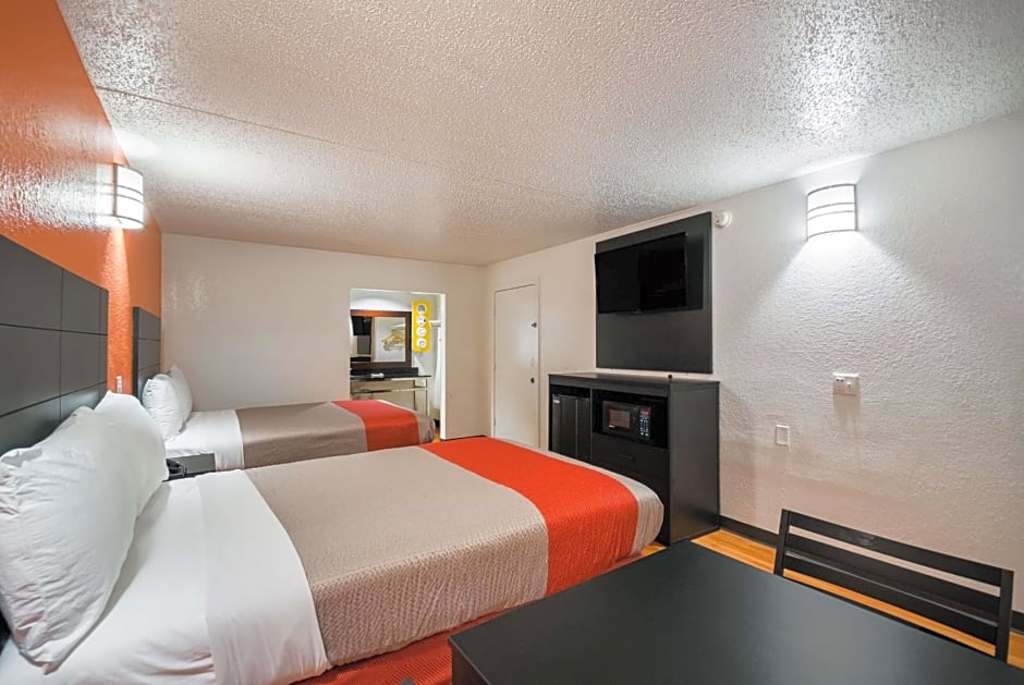 Motel 6-Houston, TX - Brookhollow