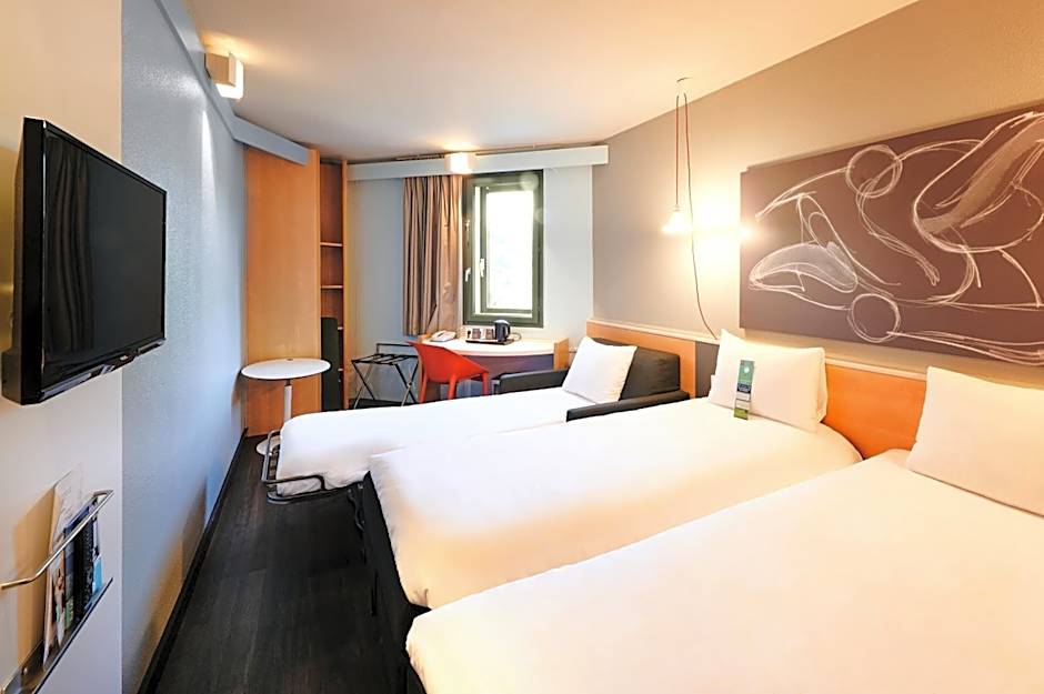 ibis Lyon Gerland MusÃ©e des Confluences