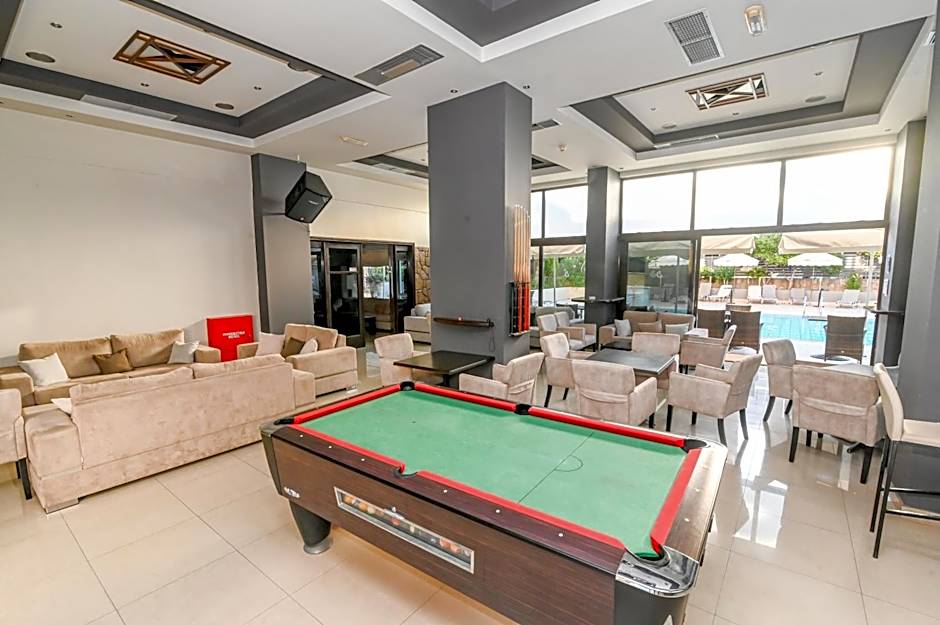 Saint Constantine Hotel